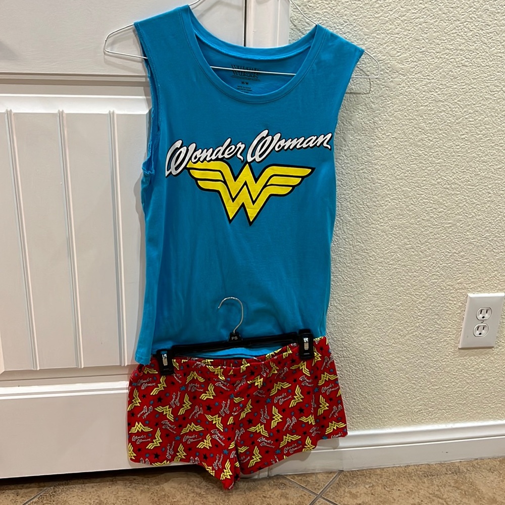 Wonder Woman “Honeymoon” Shortie Pajamas with a Statement